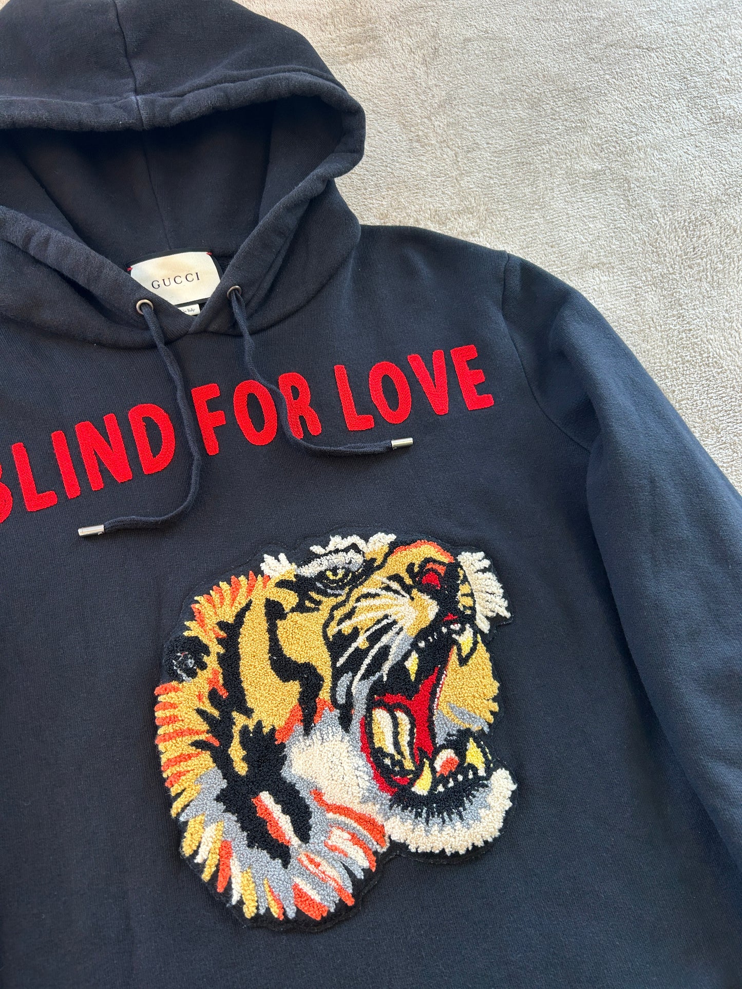 GUCCI Tiger hoodie svart