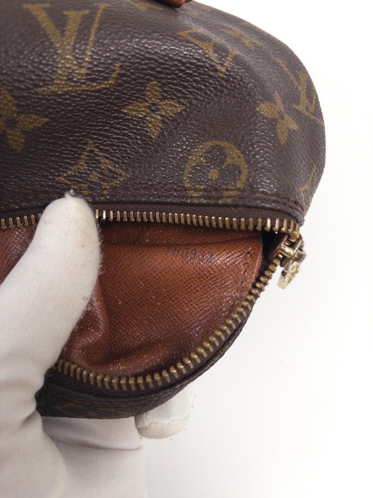 Louis Vuitton Papillon 26
