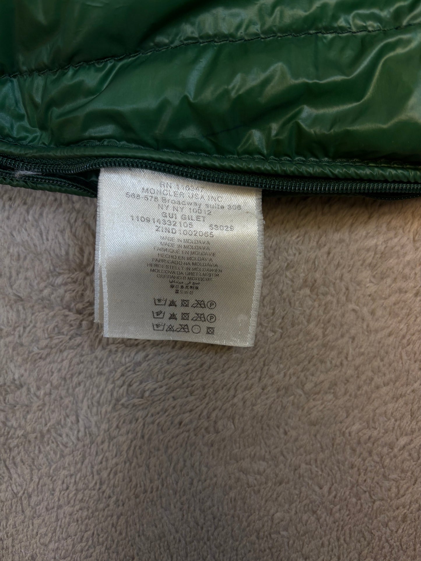 Moncler Gui Vest (Fits M)