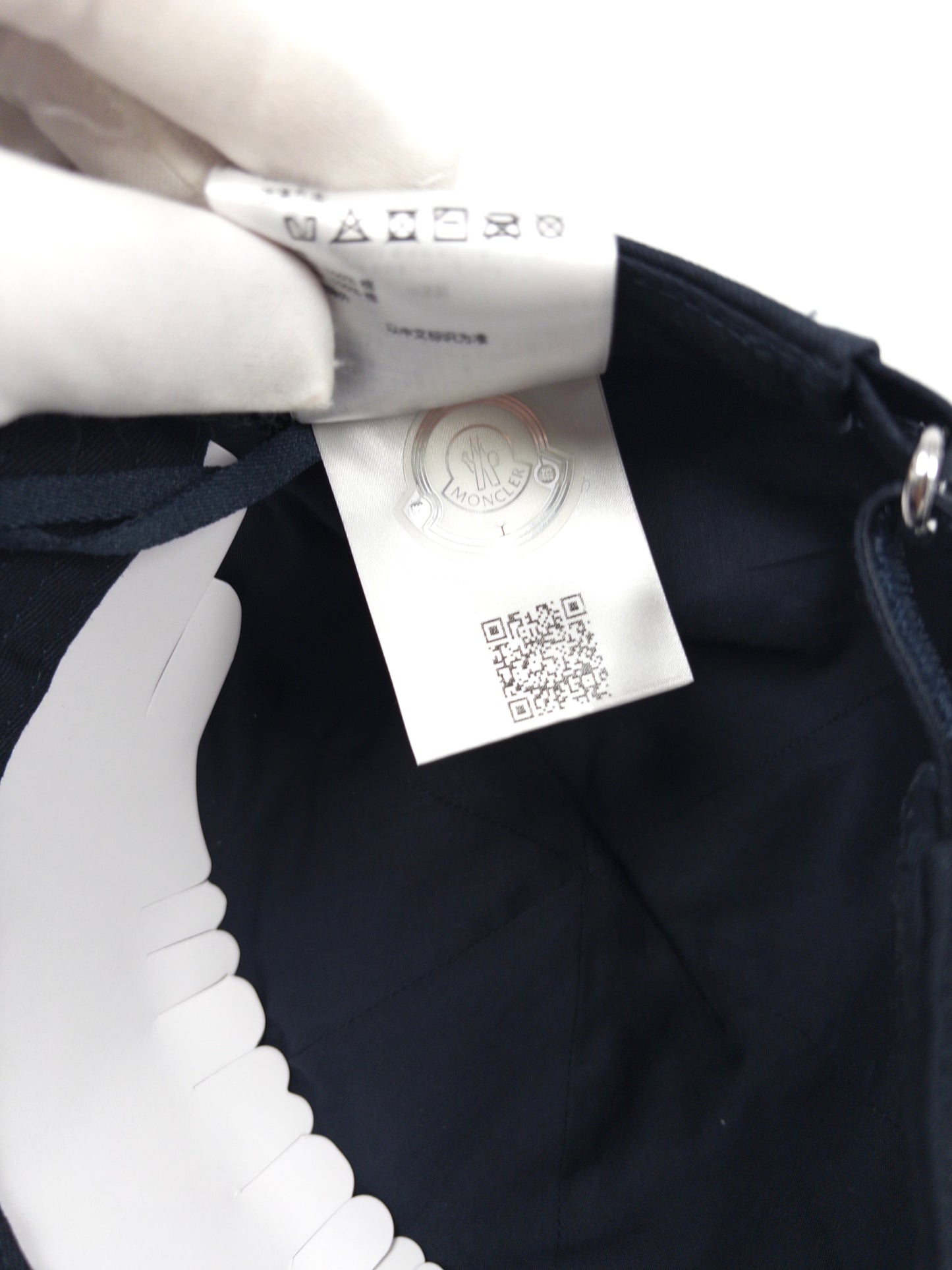 Moncler Cap - Navy - with Tags