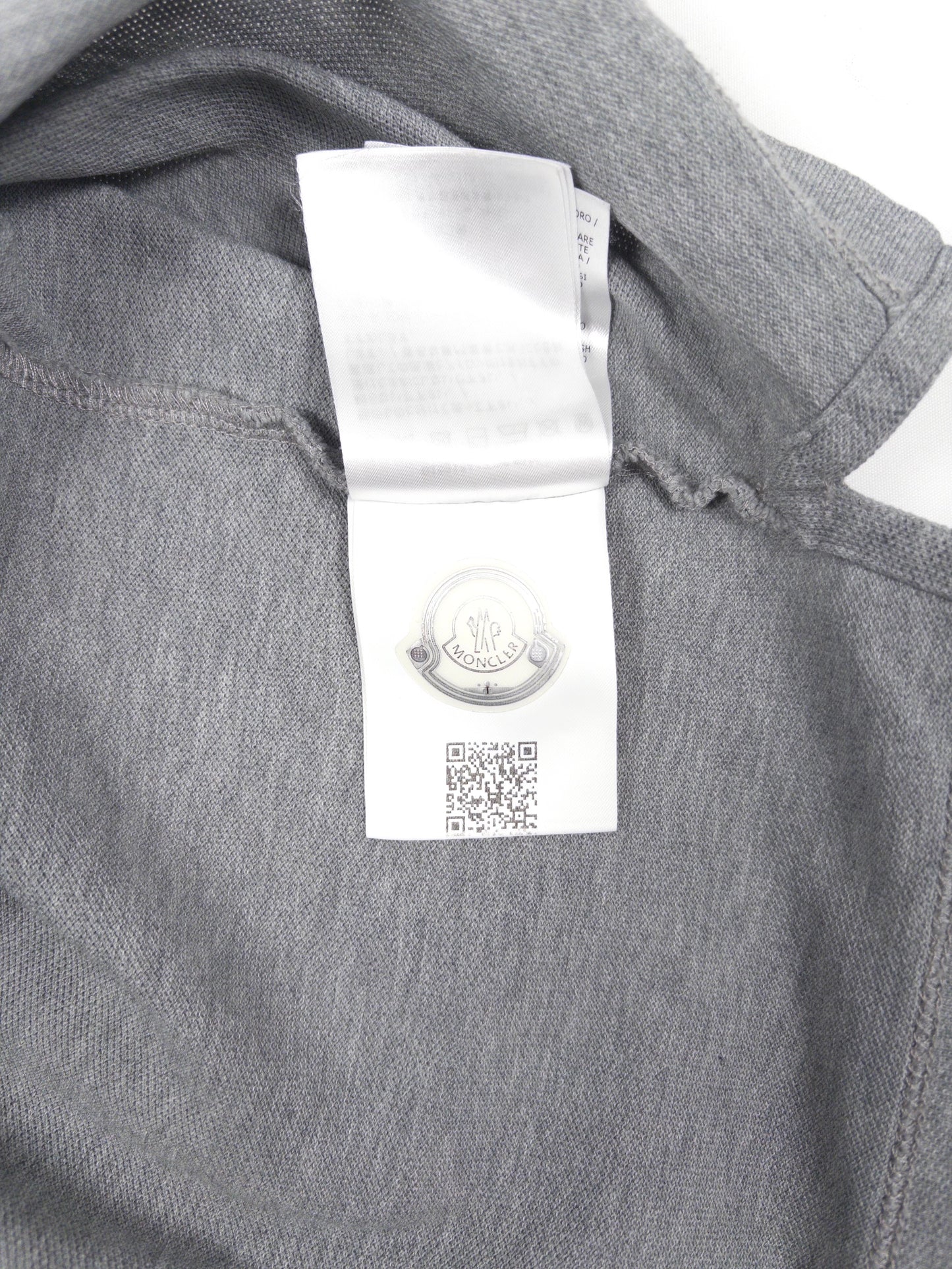 Moncler Polo with embroidered logo (XXL fits XL)