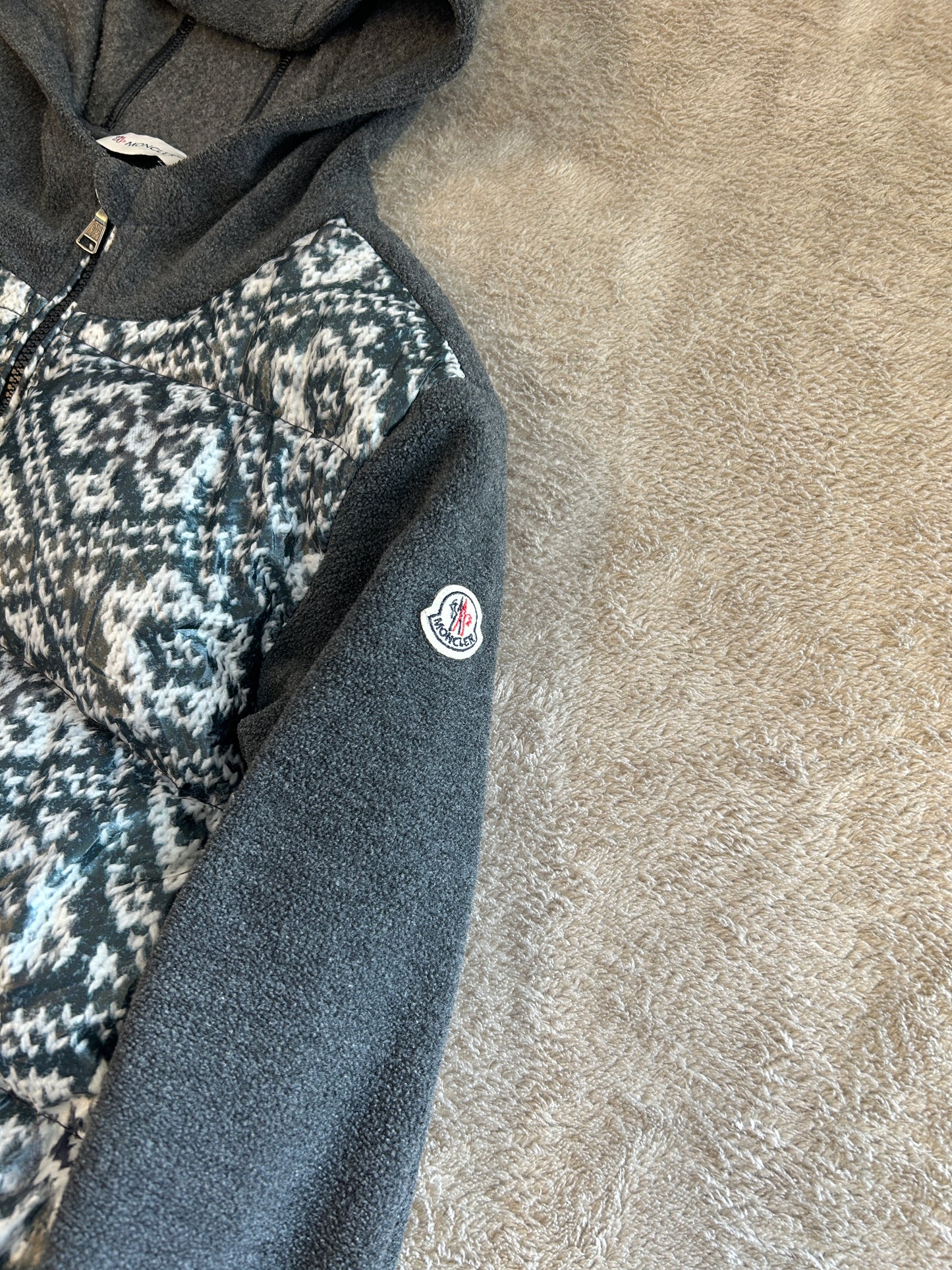 Moncler Kids Patterned Down Cardigan