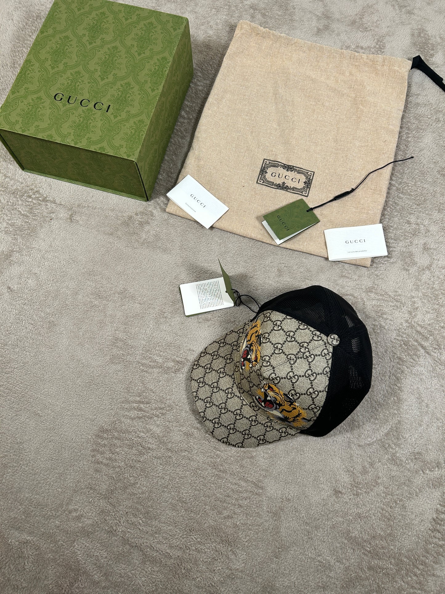 Gucci GG Tiger Cap