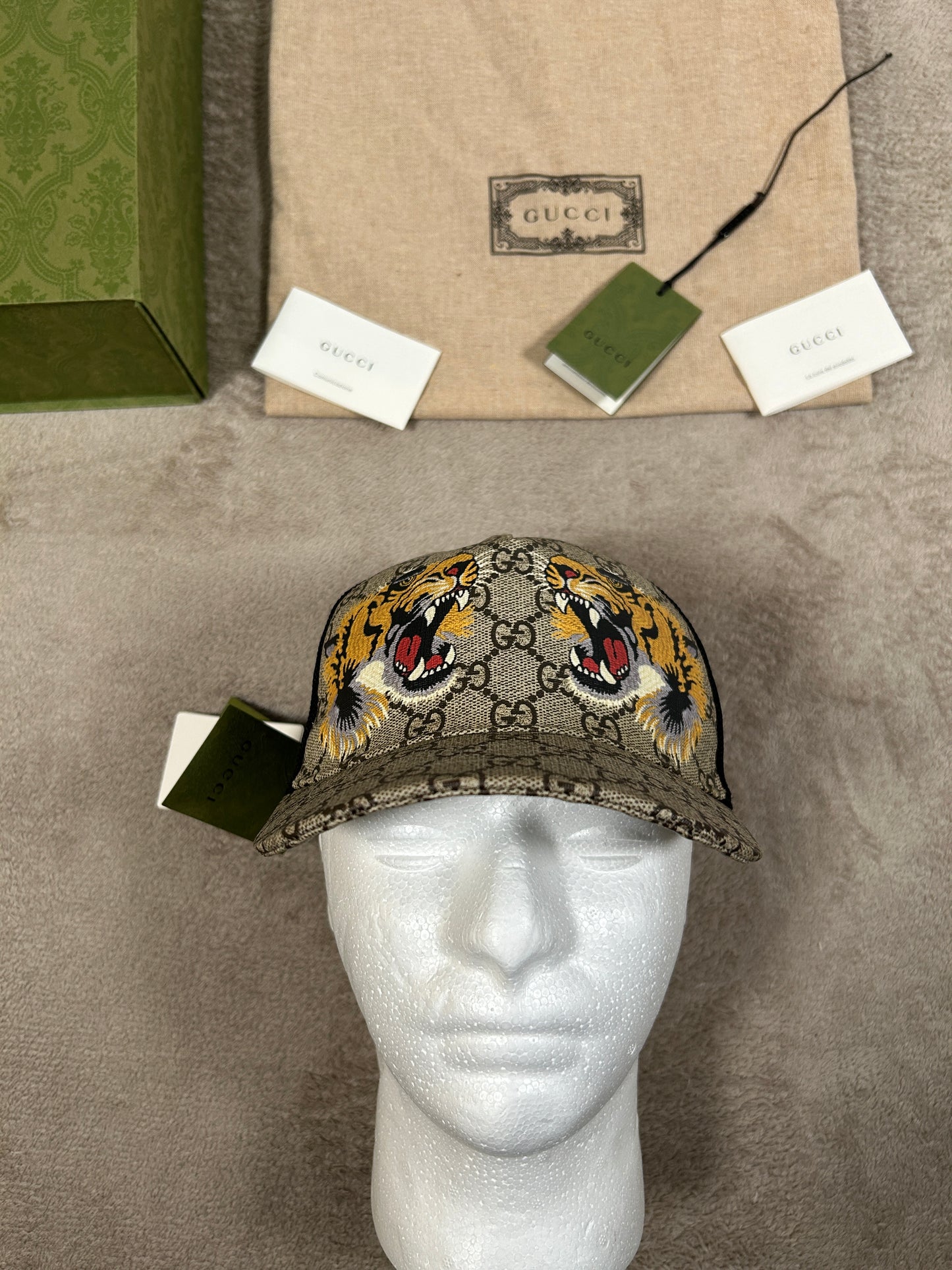 Gucci GG Tiger Cap