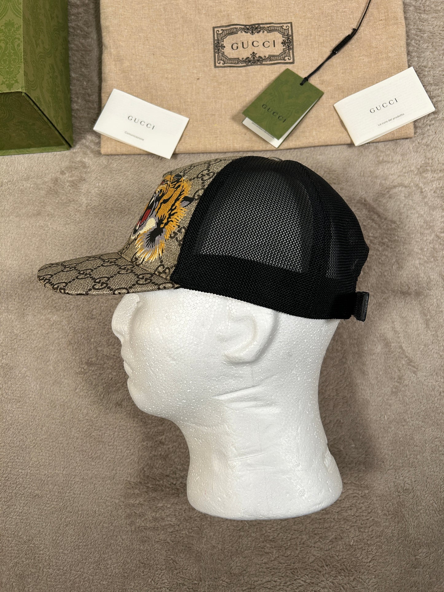 Gucci GG Tiger Cap