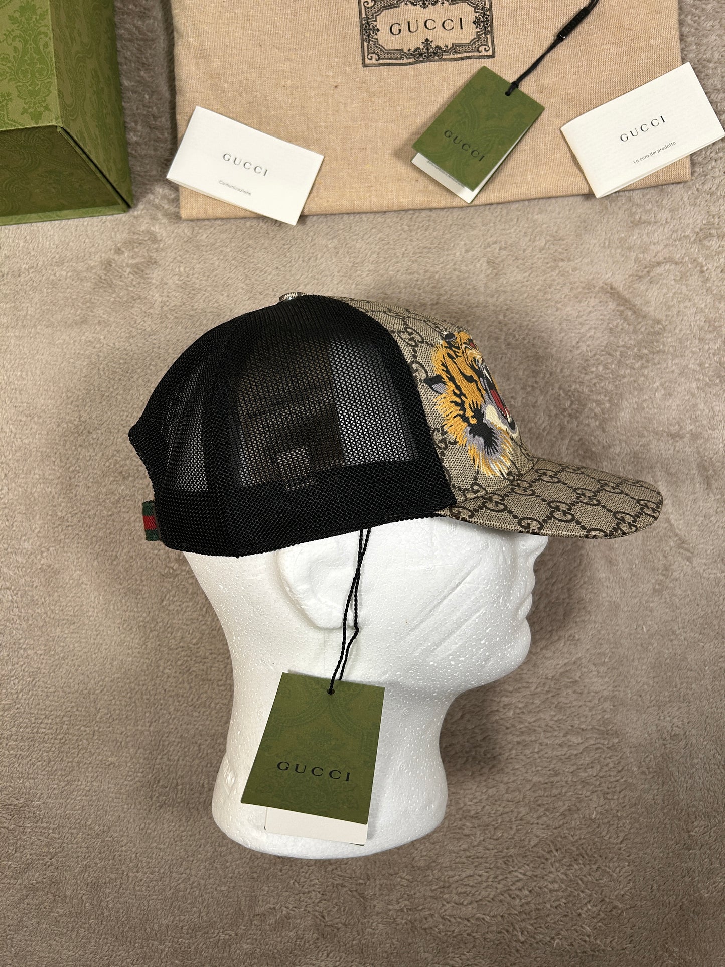 Gucci GG Tiger Cap