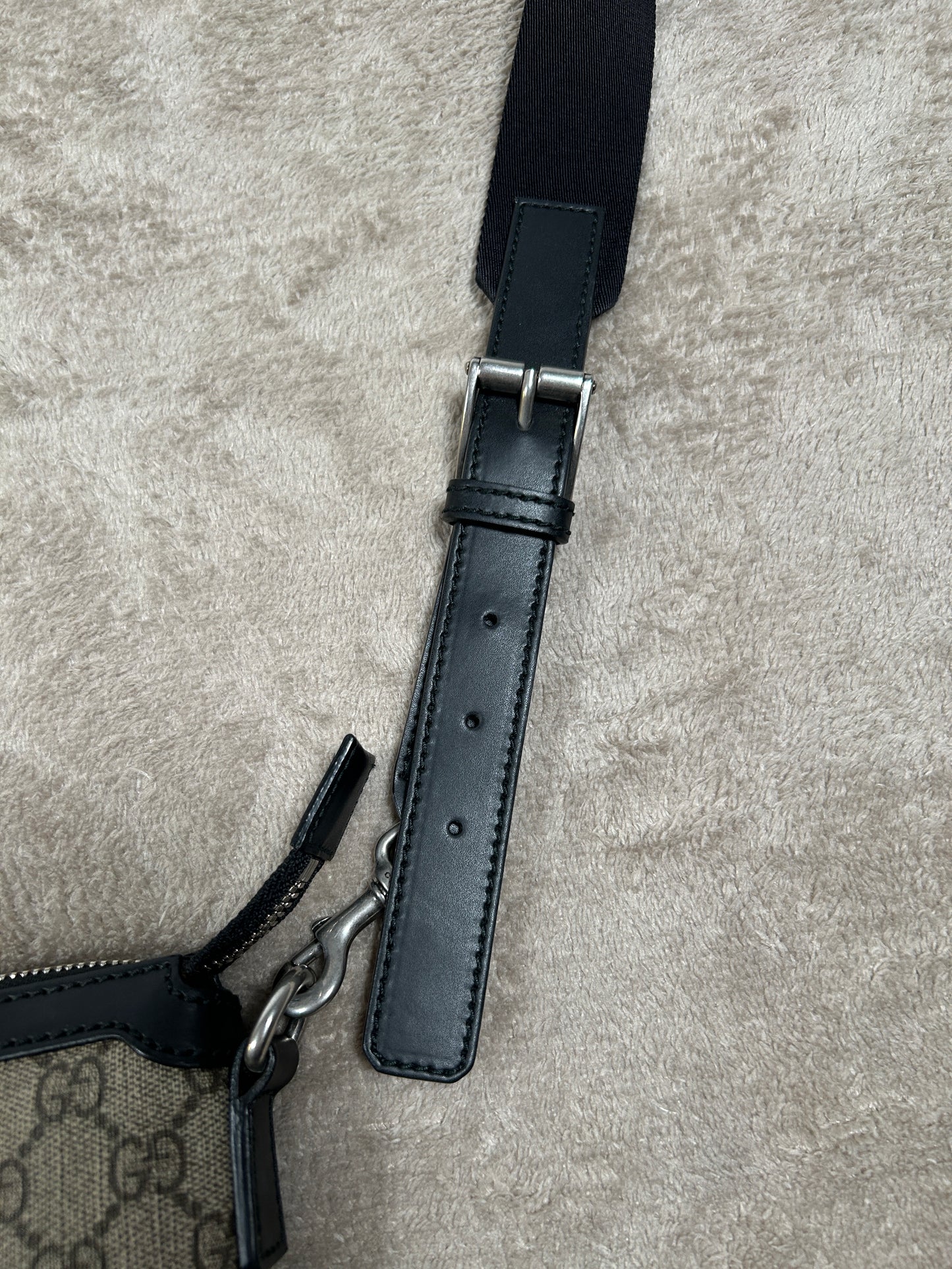 Gucci GG Medium Messenger Bag