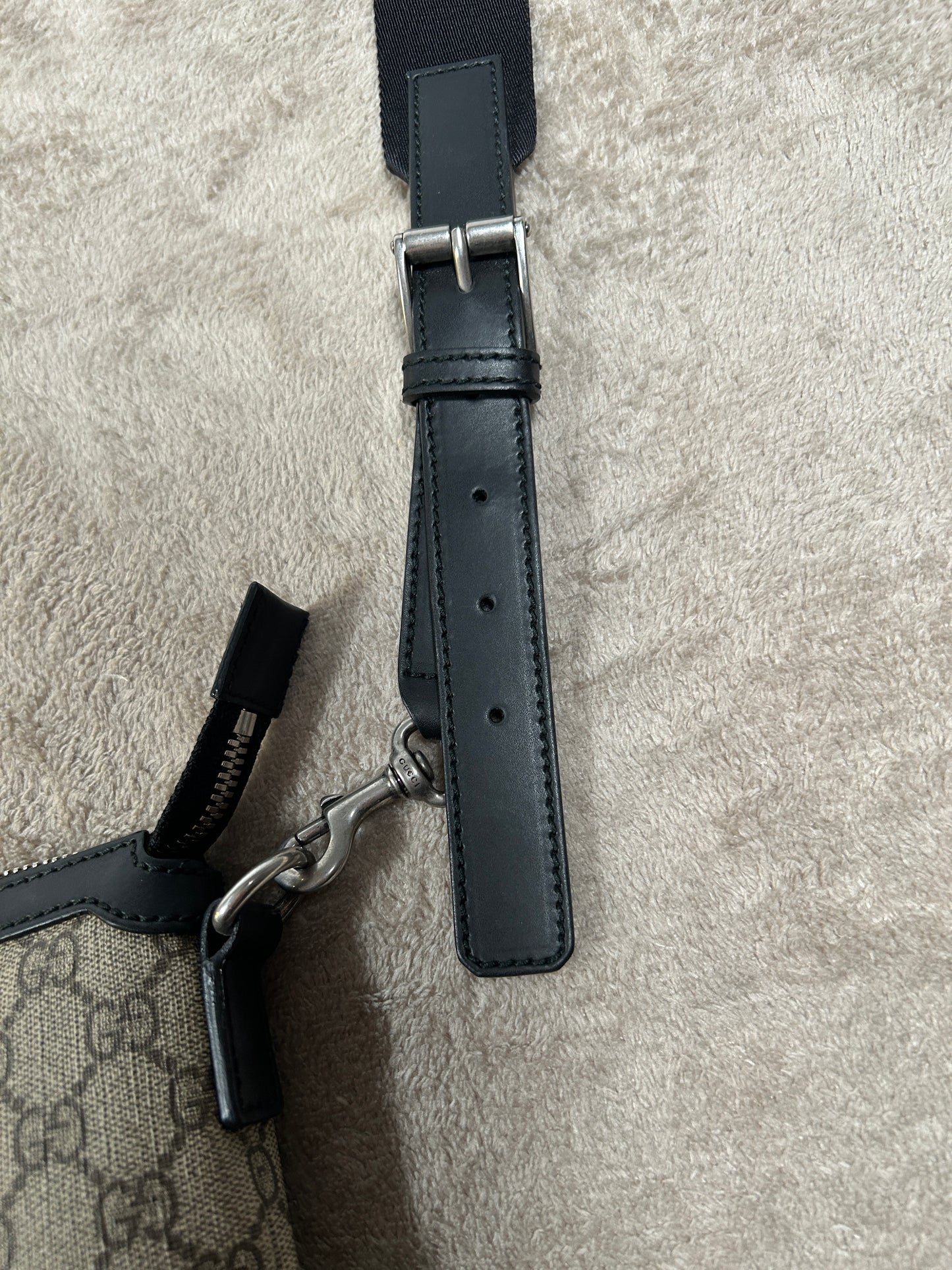 Gucci GG Medium Messenger Bag