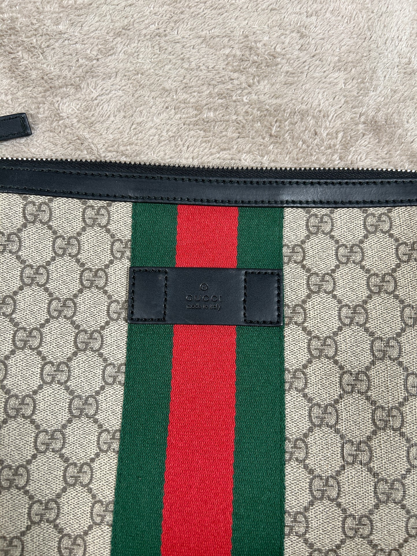 Gucci GG Medium Messenger Bag