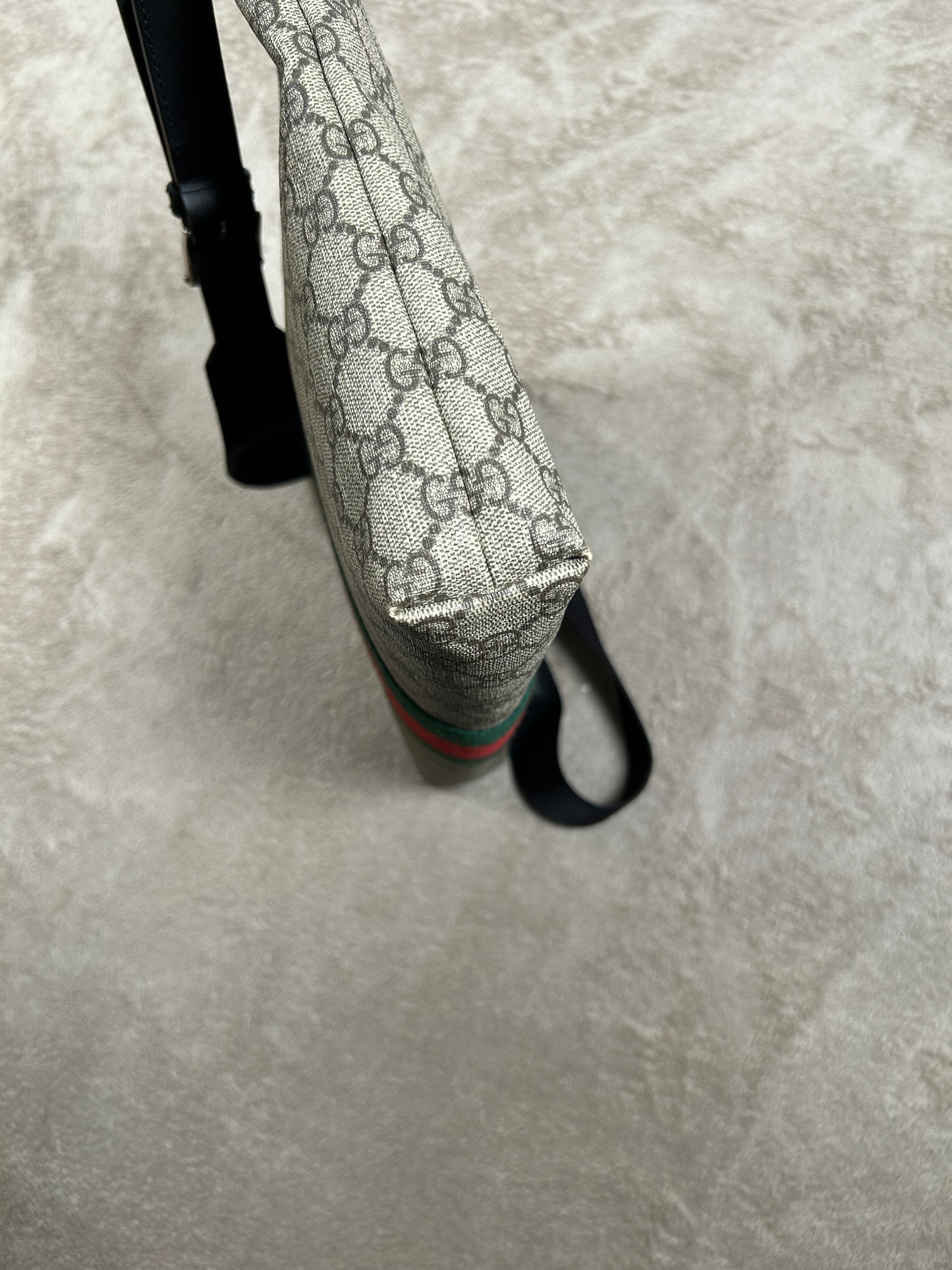 Gucci GG Medium Messenger Bag