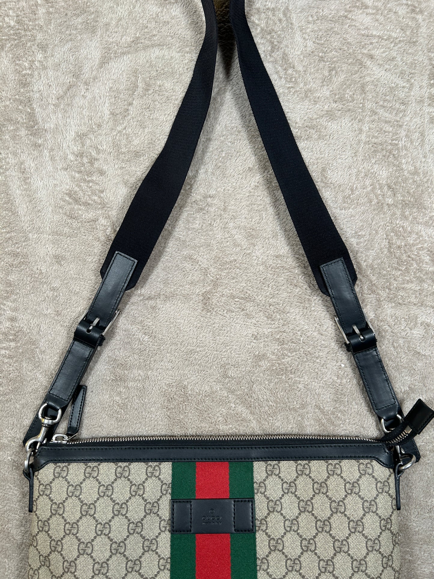 Gucci GG Medium Messenger Bag