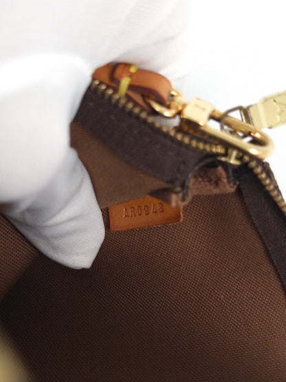 Louis Vuitton Pochette