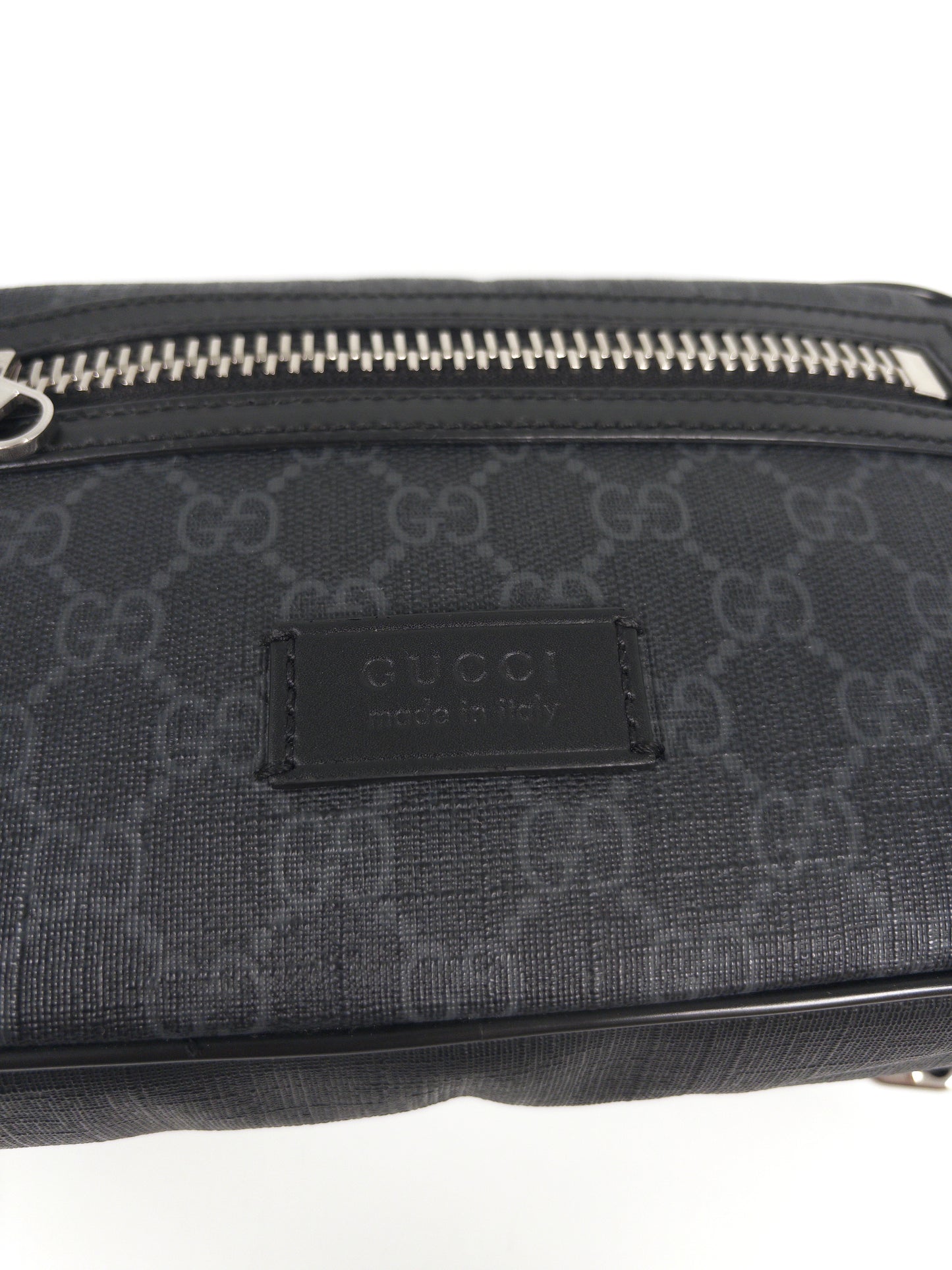 Gucci GG Supreme Belt Bag
