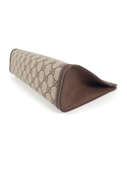 Gucci GG Supreme Clutch