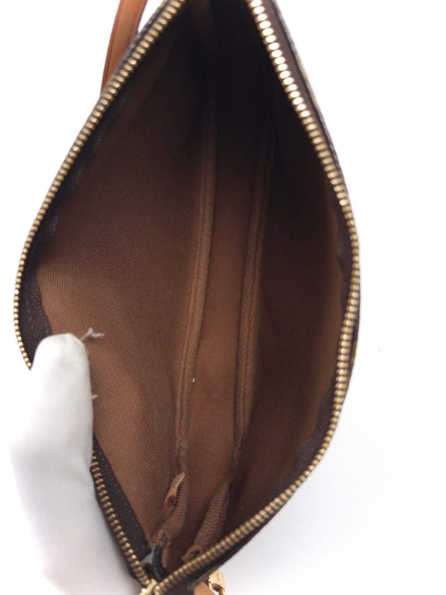 Louis Vuitton Monogram Pochette