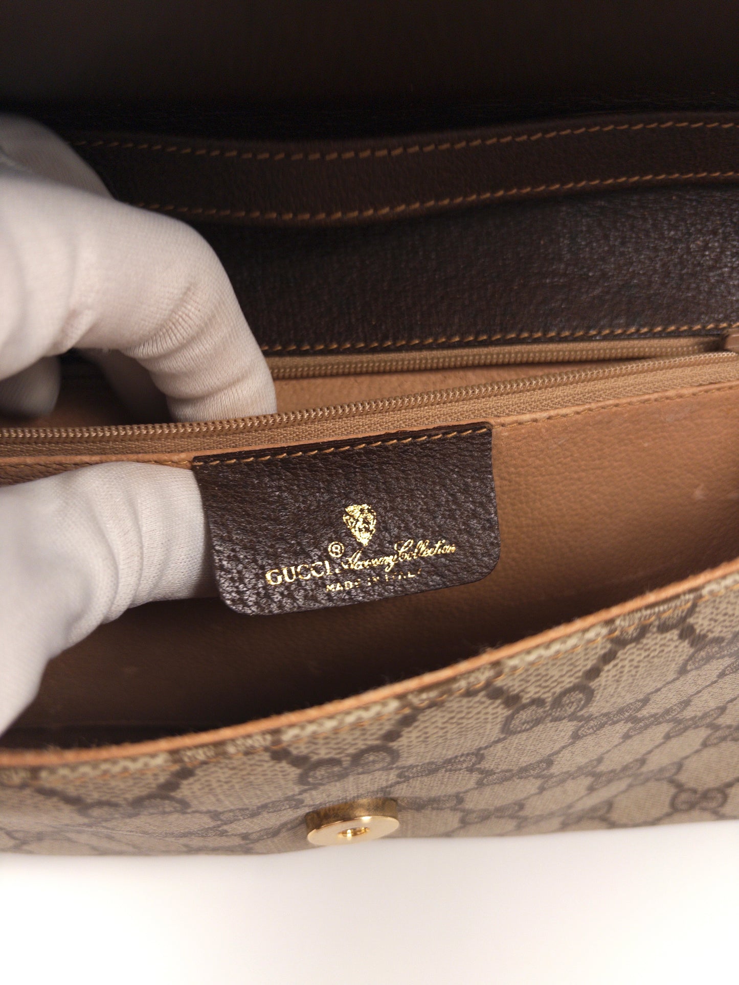 Gucci GG Supreme Shoulder Bag