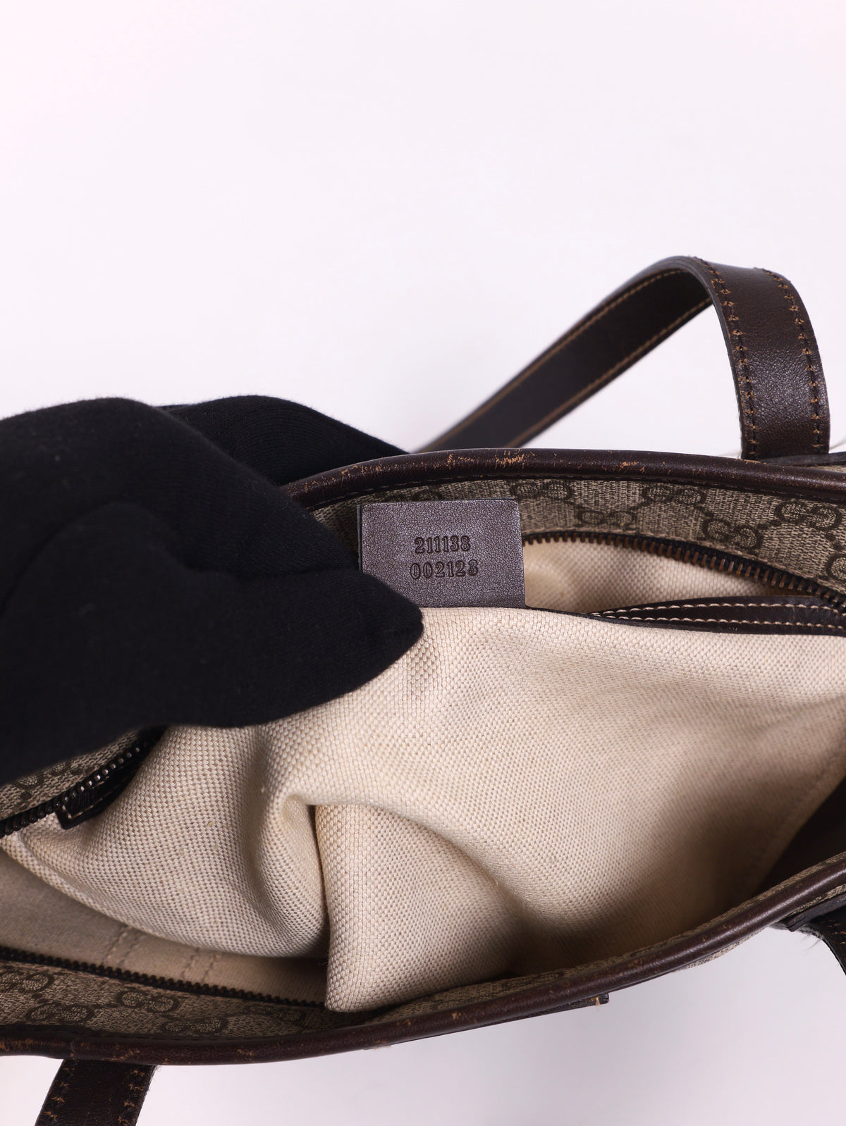 Gucci GG Supreme Small Tote Bag