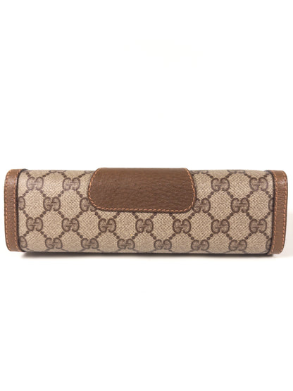 Gucci GG Supreme Clutch Bag