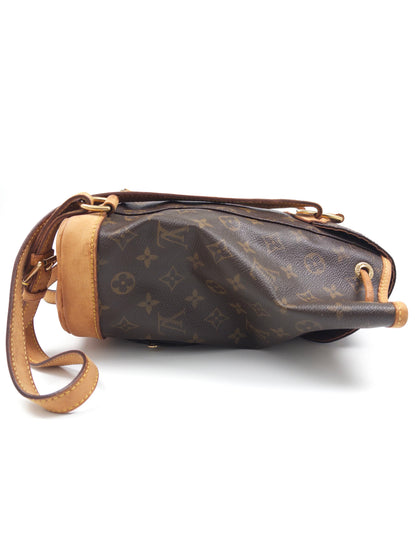 Louis Vuitton Montsouris MM