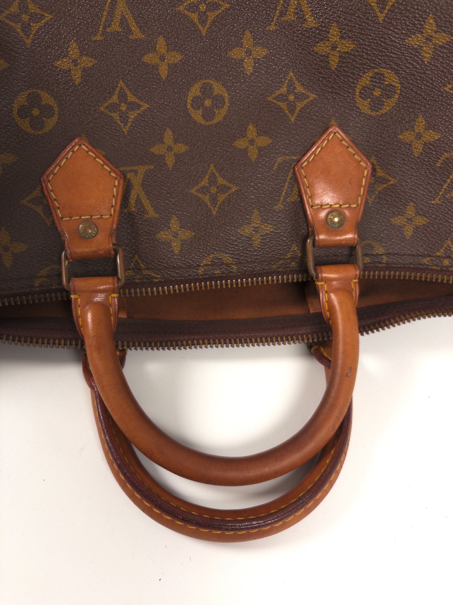 Louis Vuitton Speedy 35