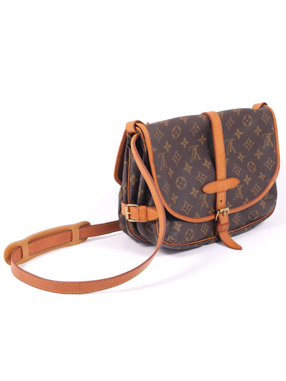 Louis Vuitton Saumur 30