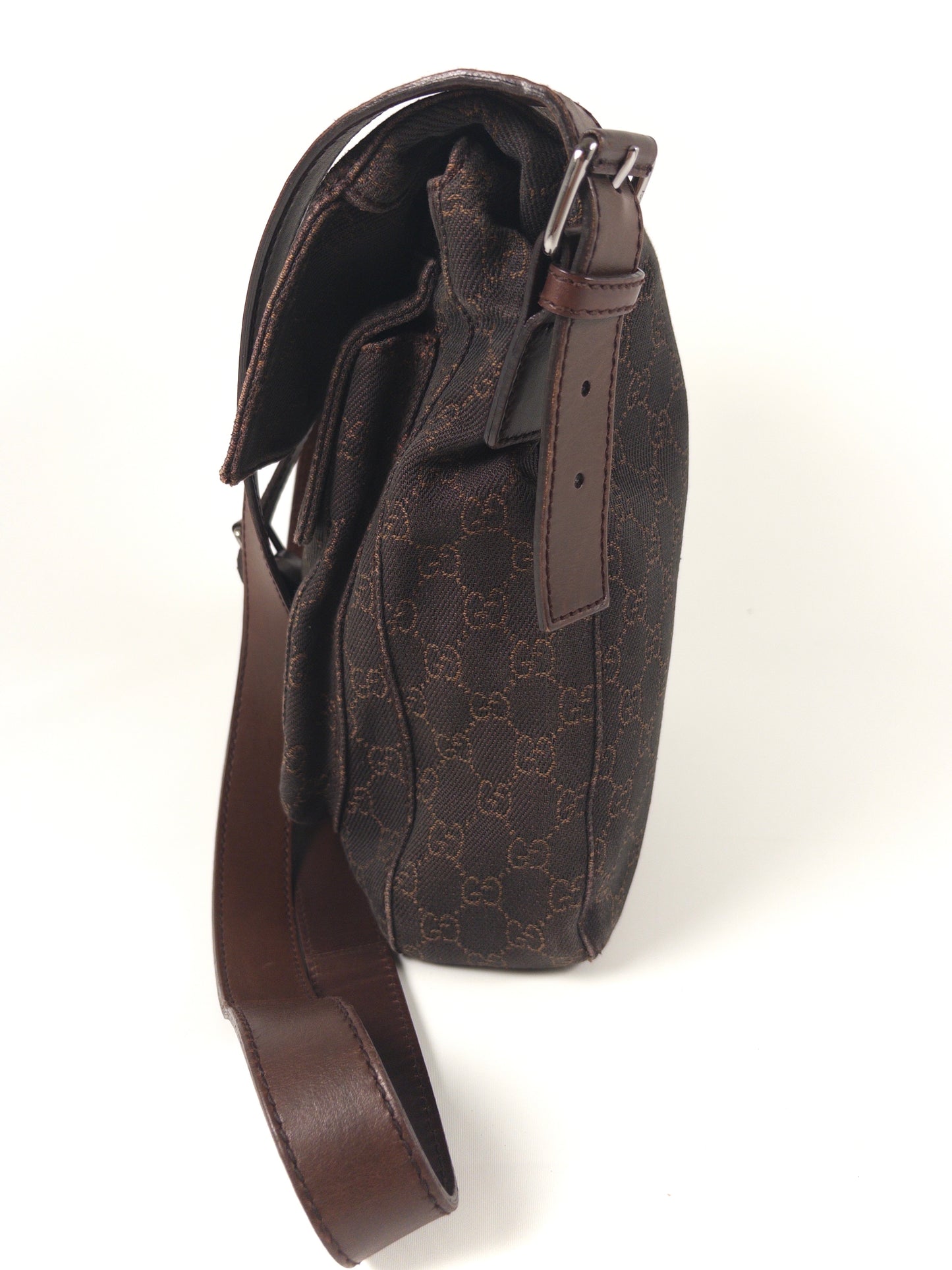 Gucci GG Denim and Calf Leather Logo Embossed Shoulder Bag