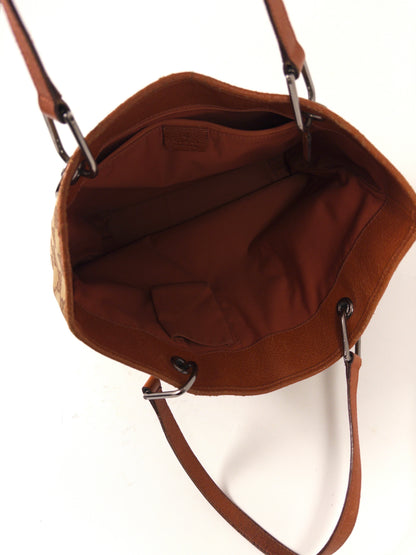 Gucci GG Canvas Medium Tote Bag