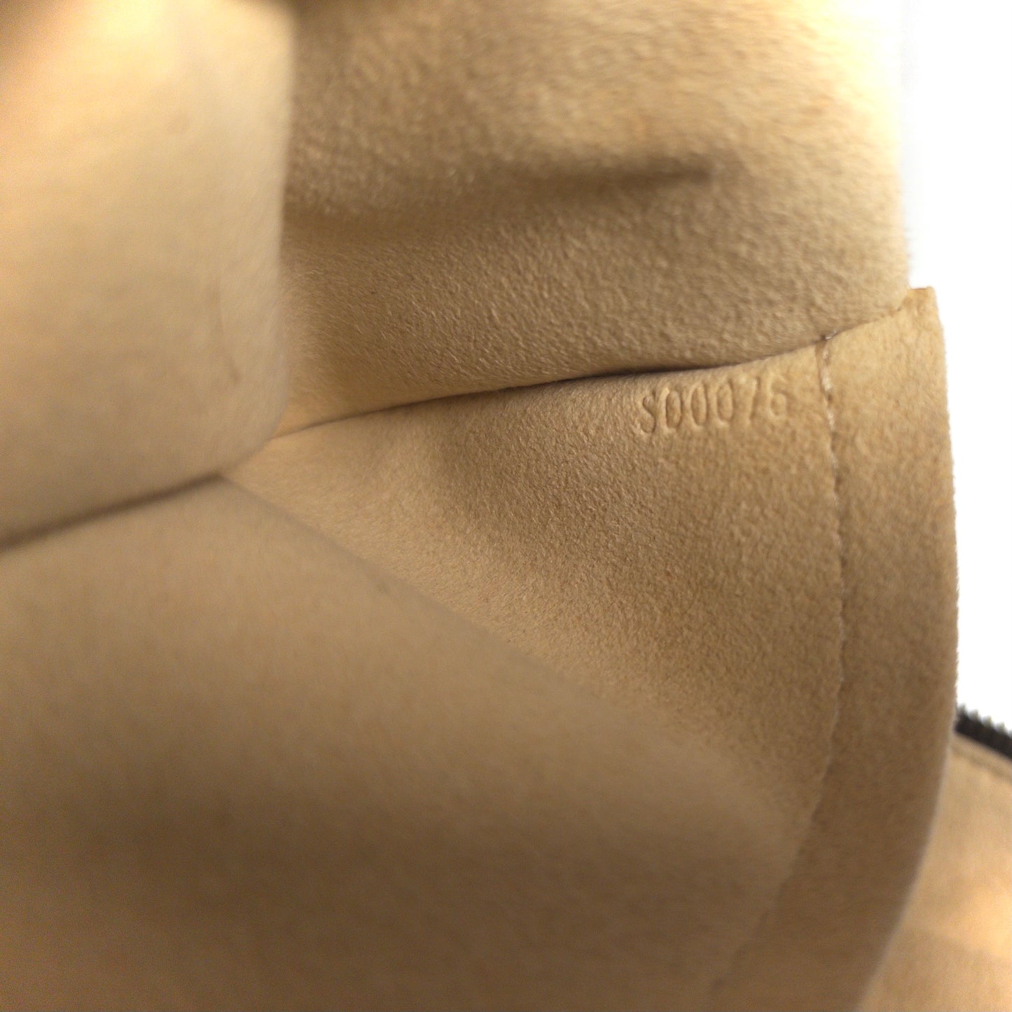 Louis Vuitton Manhattan Handbag