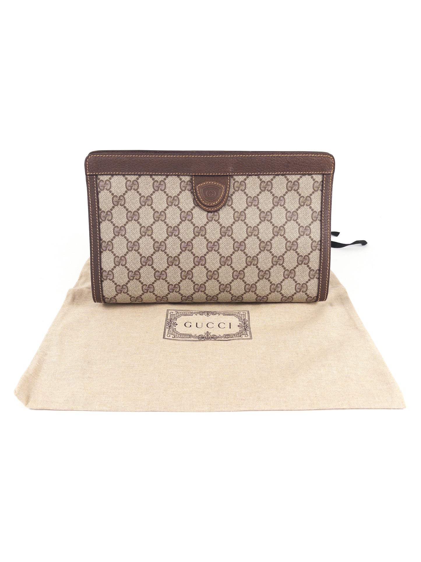 Gucci GG Supreme Clutch