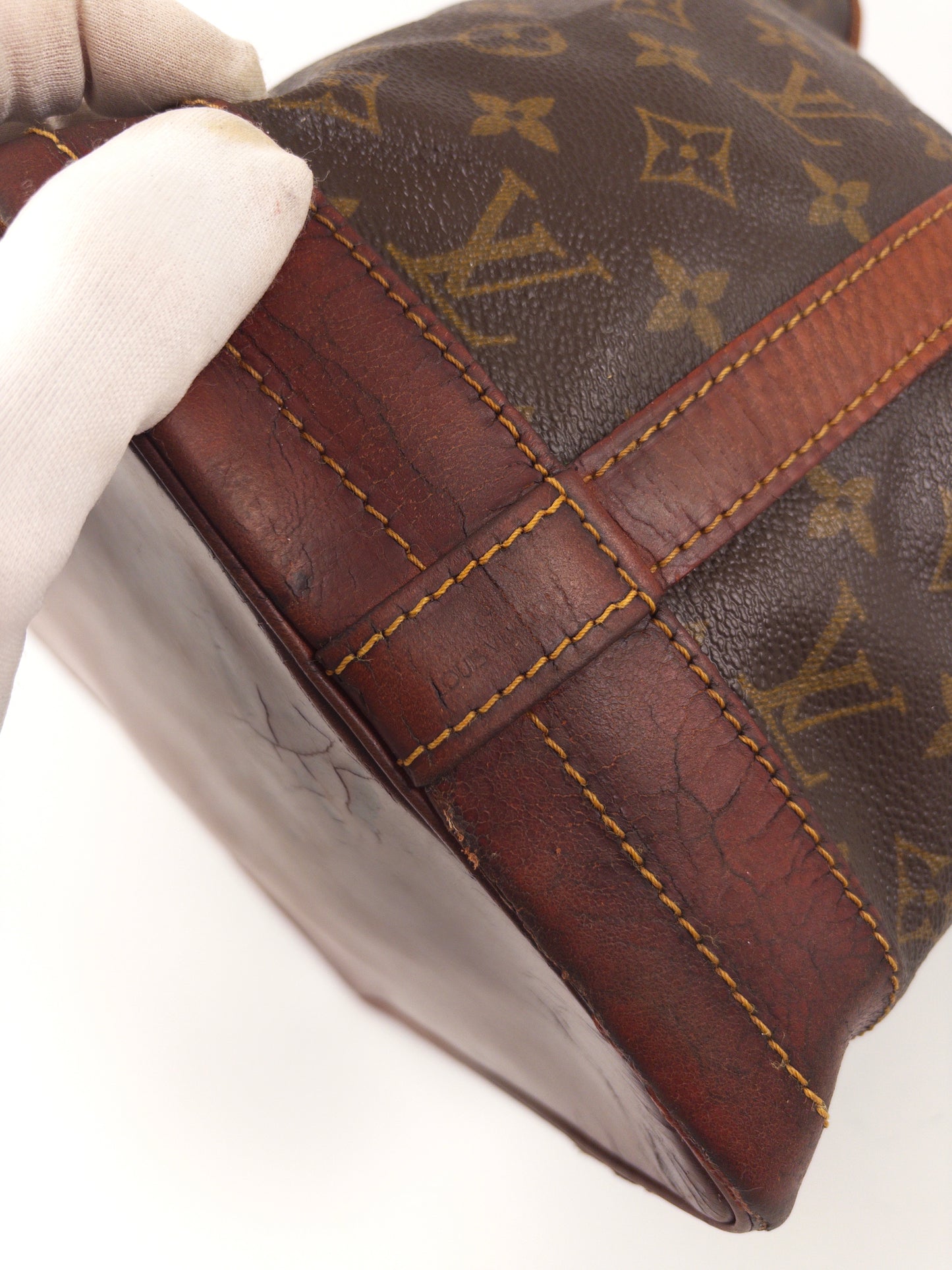 Louis Vuitton Noé Monogram shoulder bag