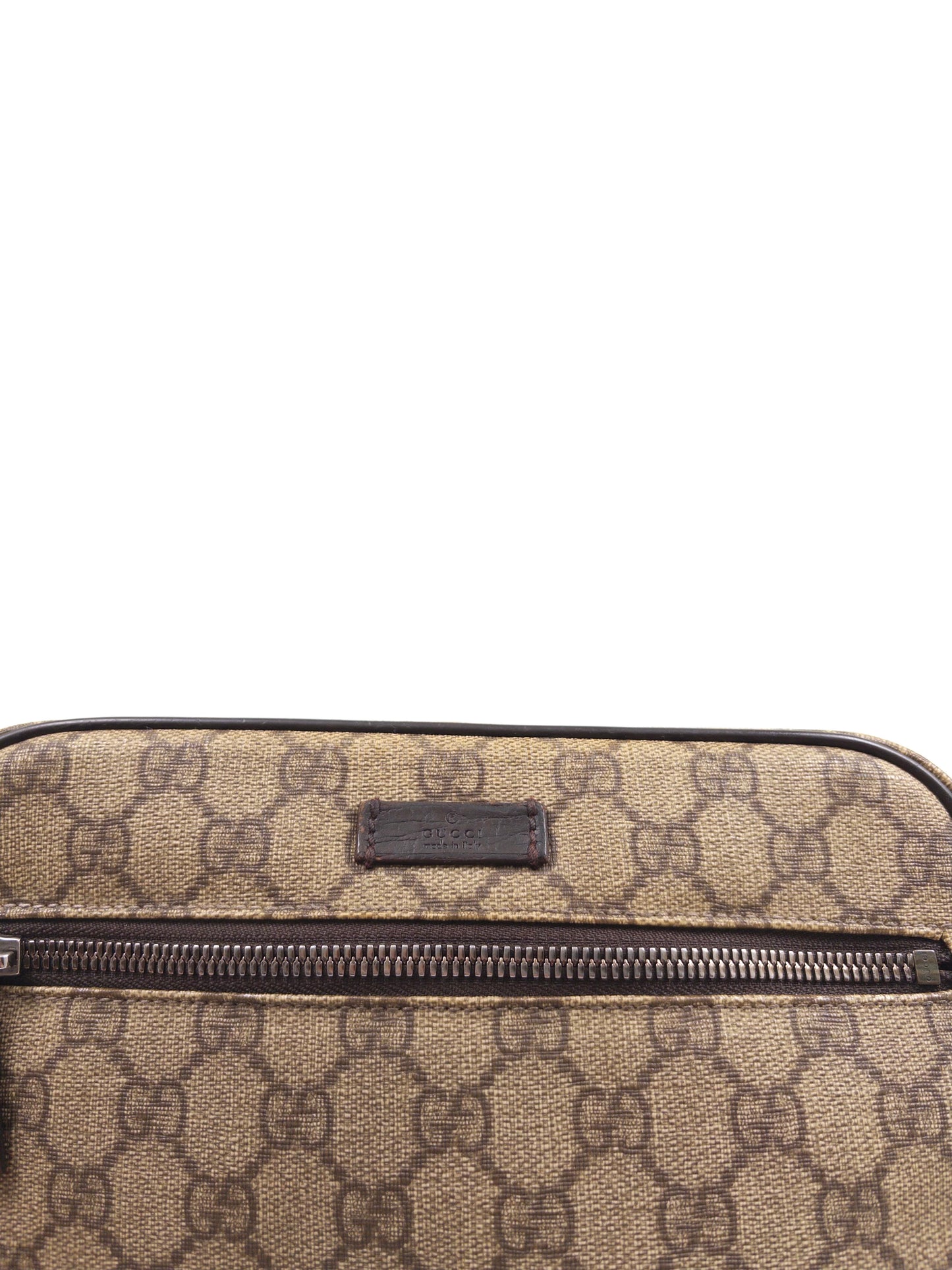 Gucci GG Supreme Clutch