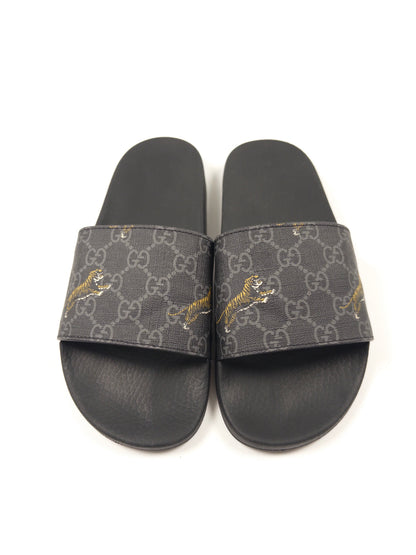 Gucci GG Supreme Tiger Sliders