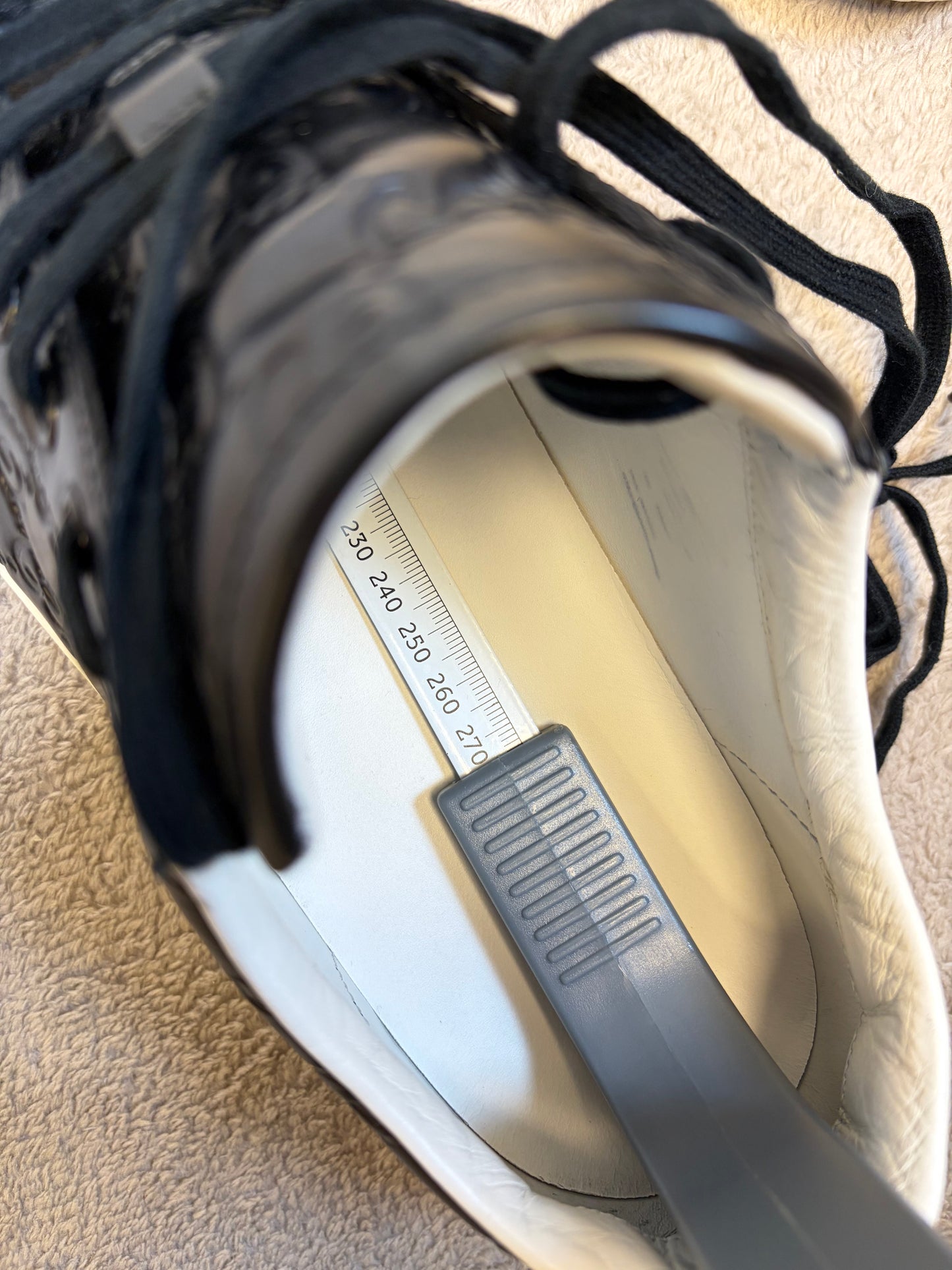 Gucci GG Brooklyn Leather Sneakers