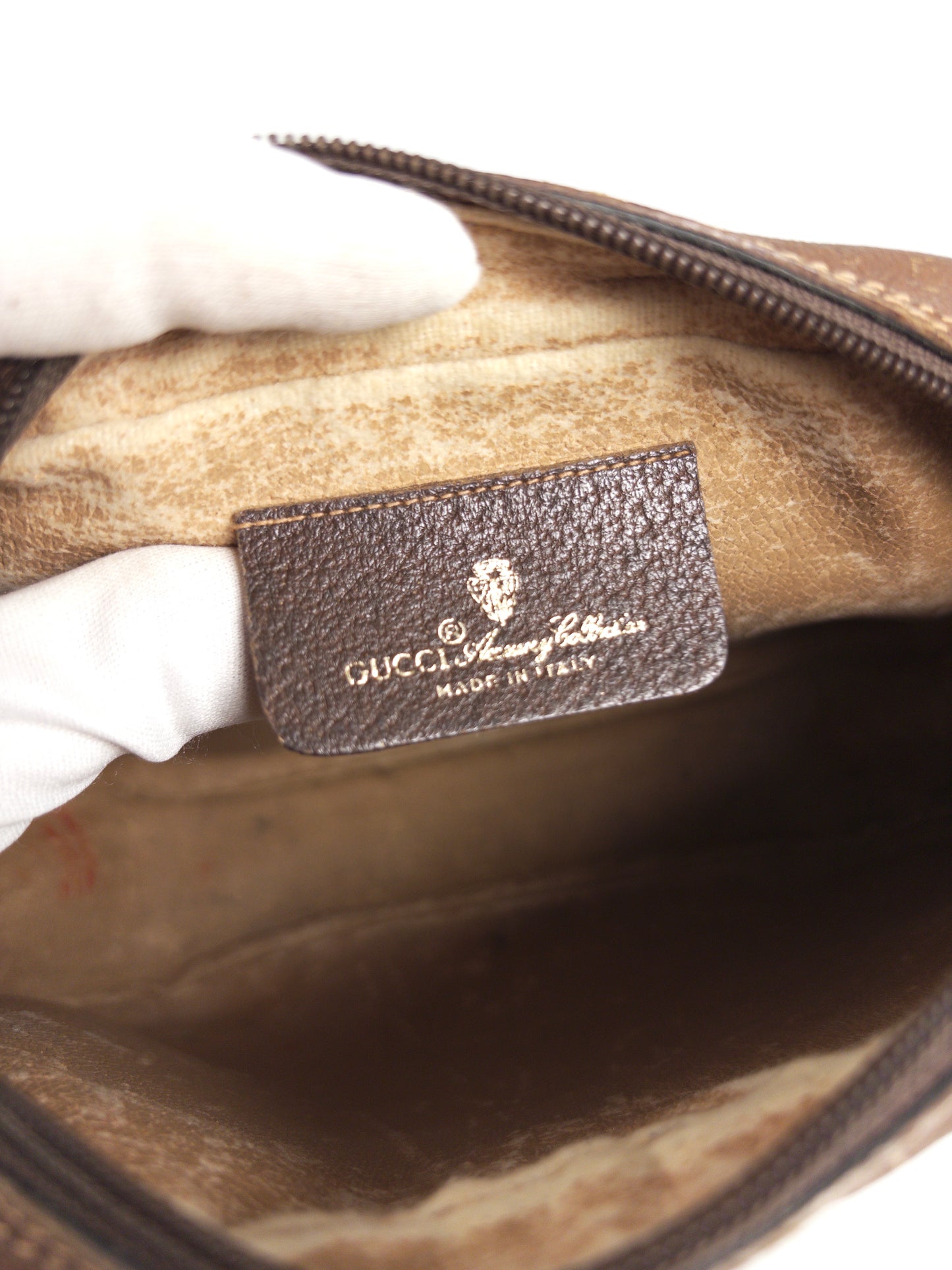 Gucci GG Supreme Sherry Clutch Bag