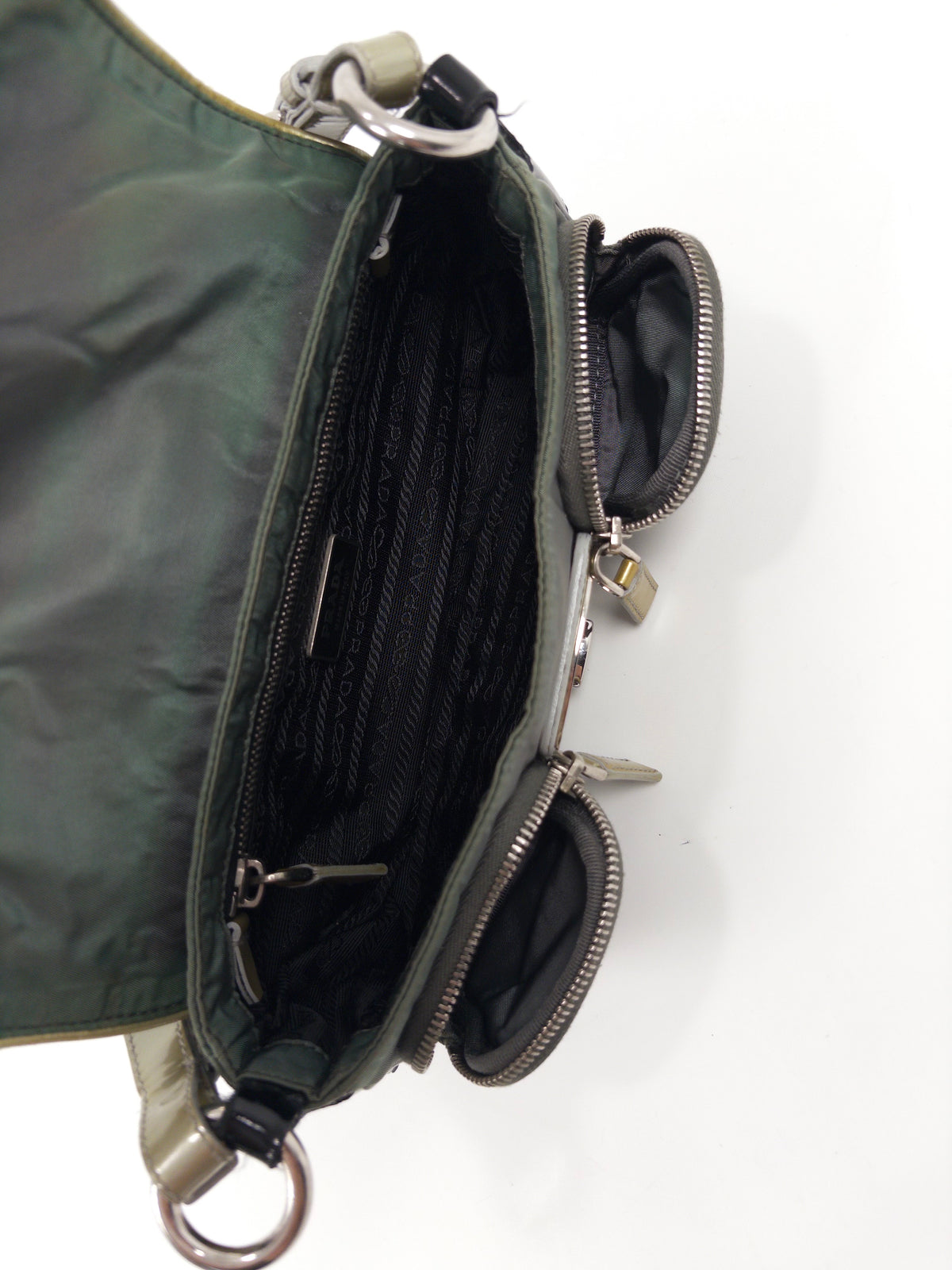 Tessuto Pocket Space Shoulder Bag