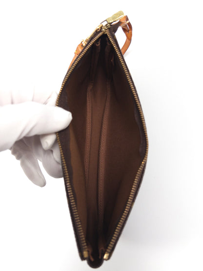 Louis Vuitton Pochette