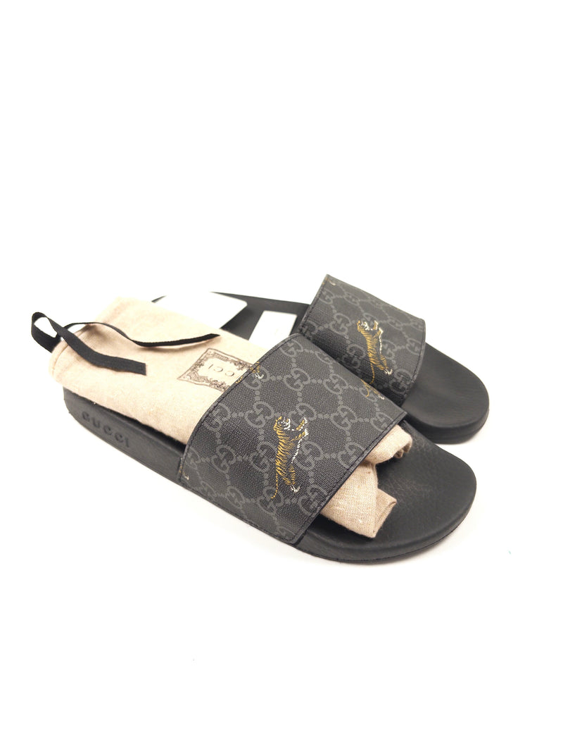 Gucci GG Supreme Tiger Sliders