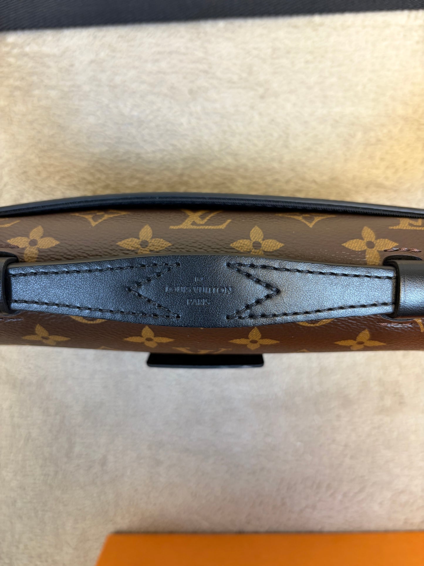 Louis Vuitton S Lock Messenger Bag