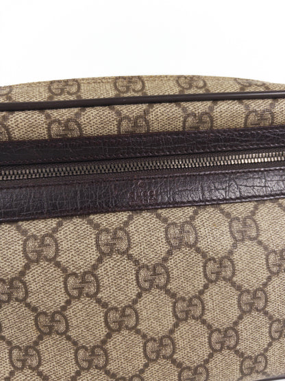 Gucci GG Supreme Clutch Bag