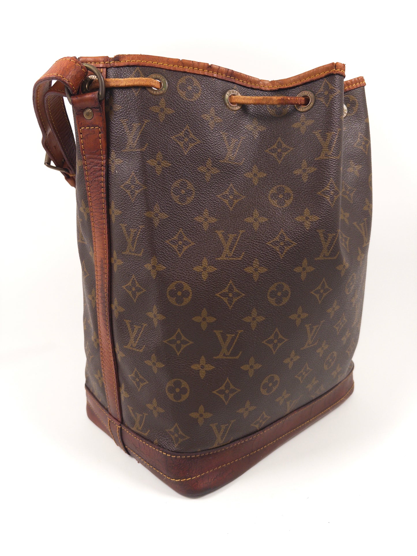 Louis Vuitton Noé Monogram shoulder bag