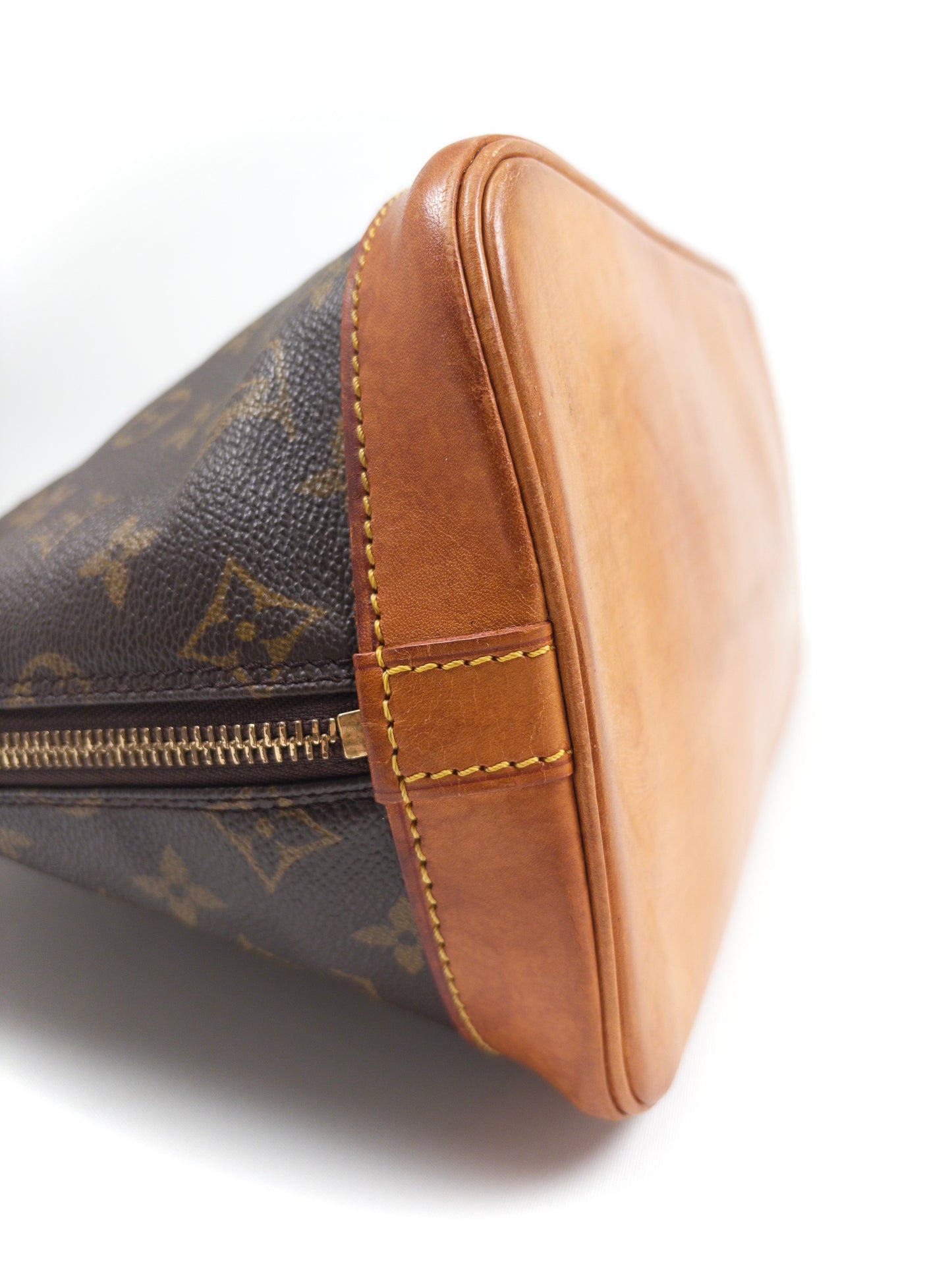 Louis Vuitton Alma Monogram