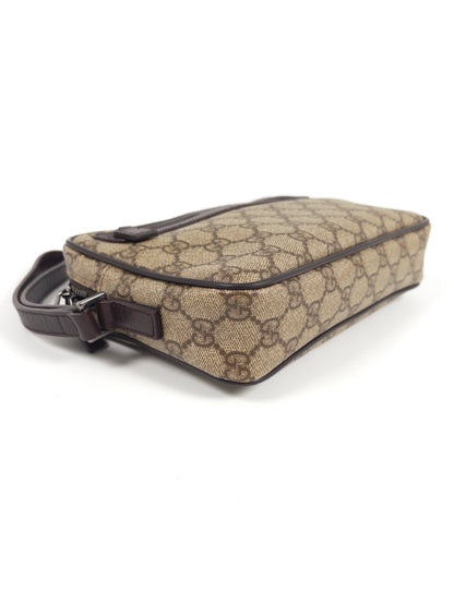 Gucci GG Supreme Clutch
