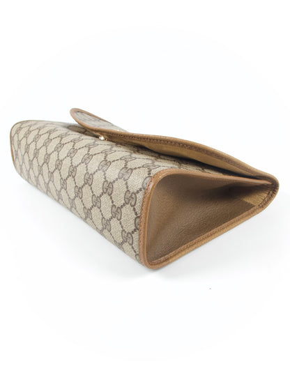 Gucci GG Supreme Clutch Bag