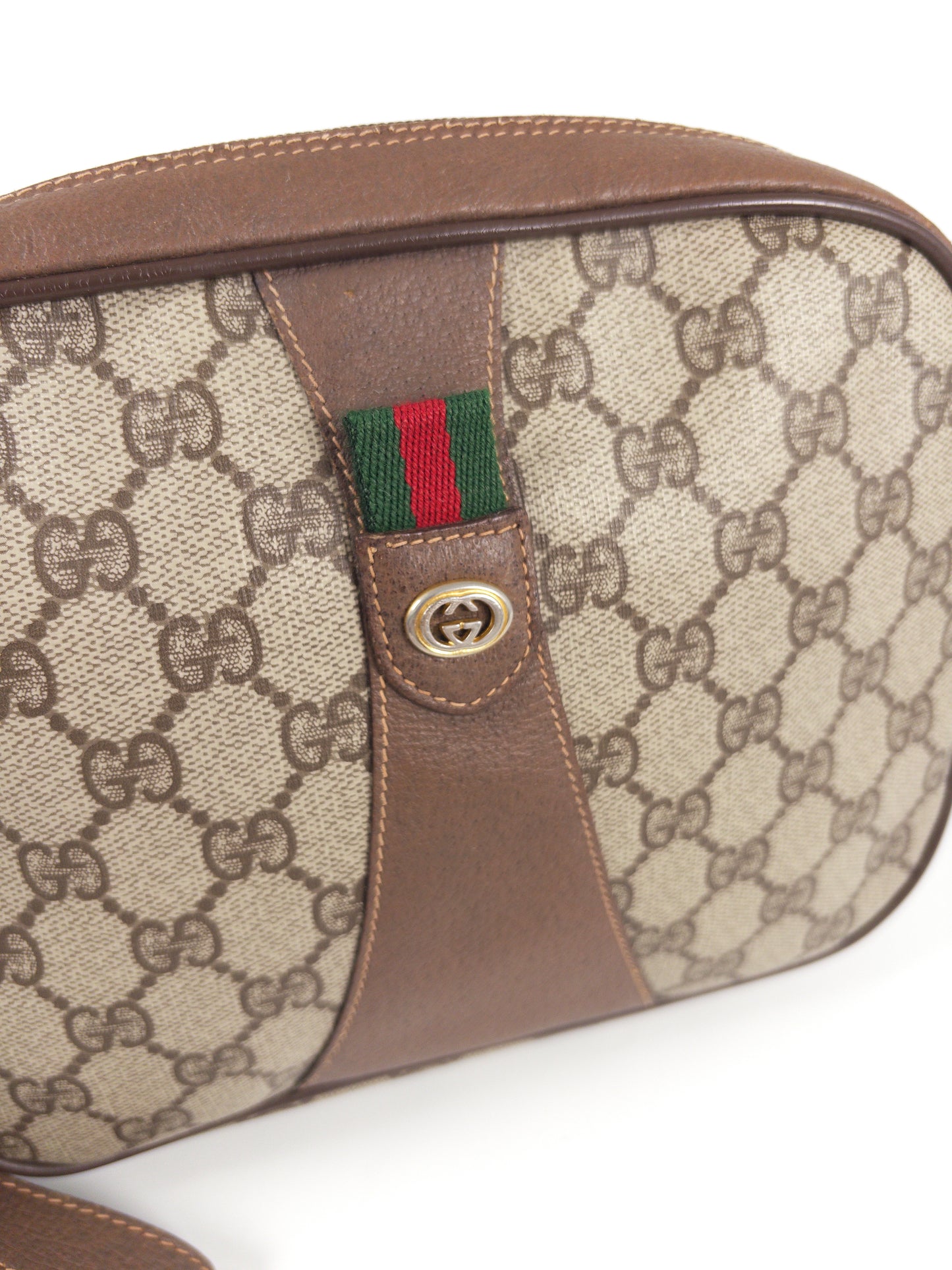 Gucci GG Supreme Sherry Clutch Bag