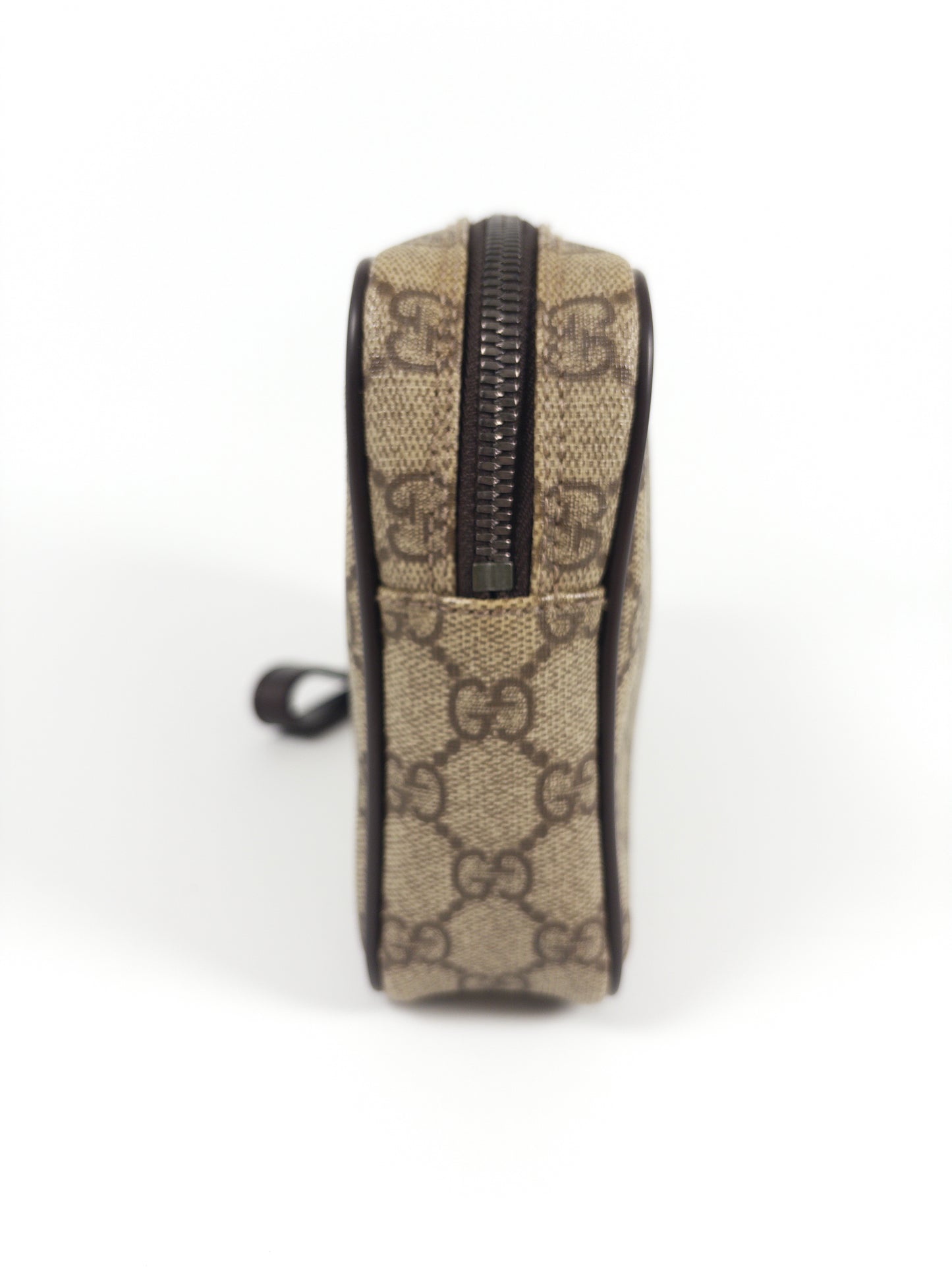 Gucci GG Supreme Clutch Bag