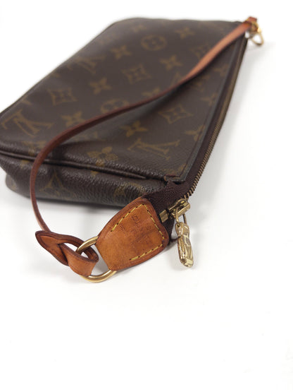 Louis Vuitton Pochette