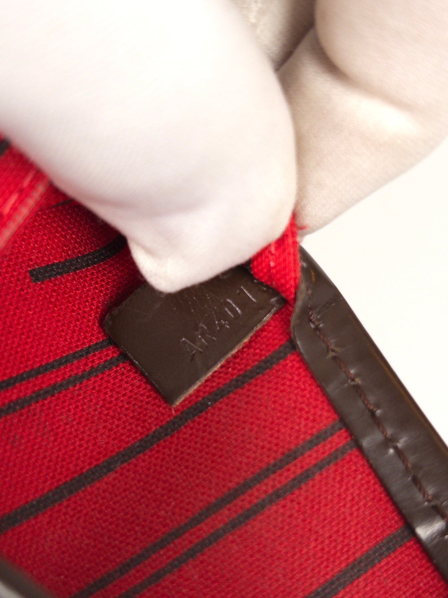 Louis Vuitton Damier Neverfull MM