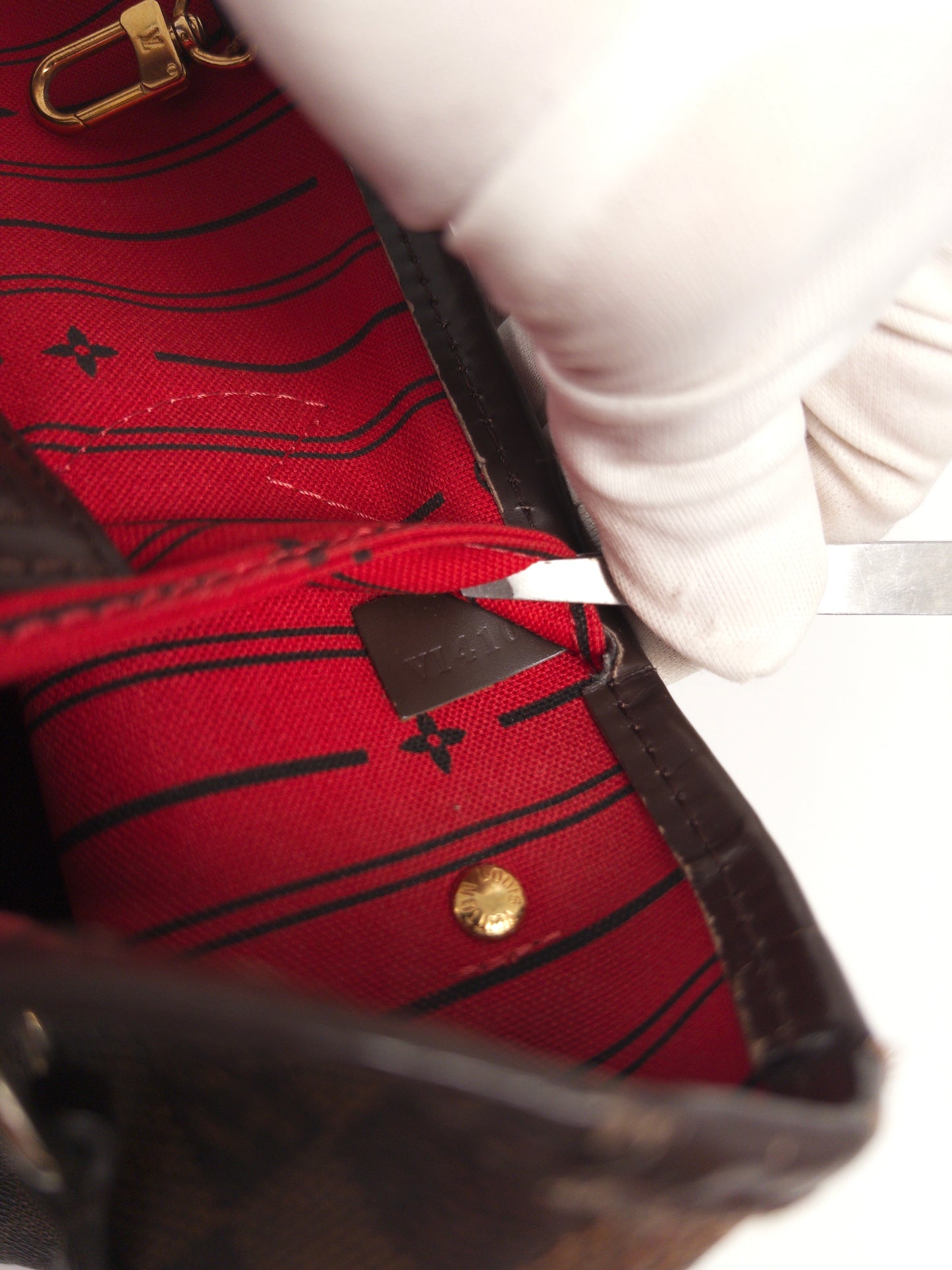 LOUIS VUITTON NEVERFULL PM