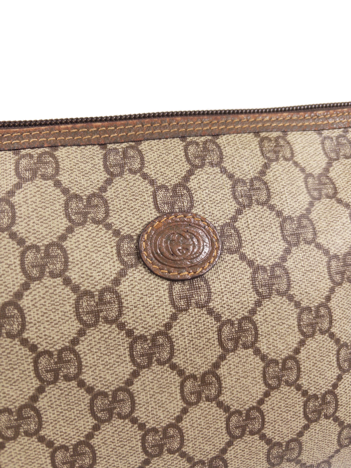 Gucci GG Supreme Clutch Bag