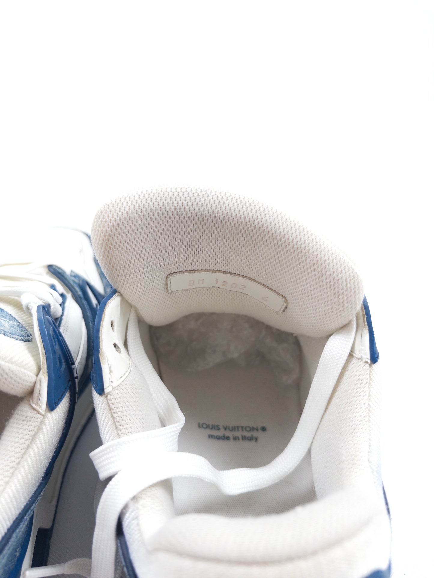 Louis Vuitton Trainers (Fits EU 42)